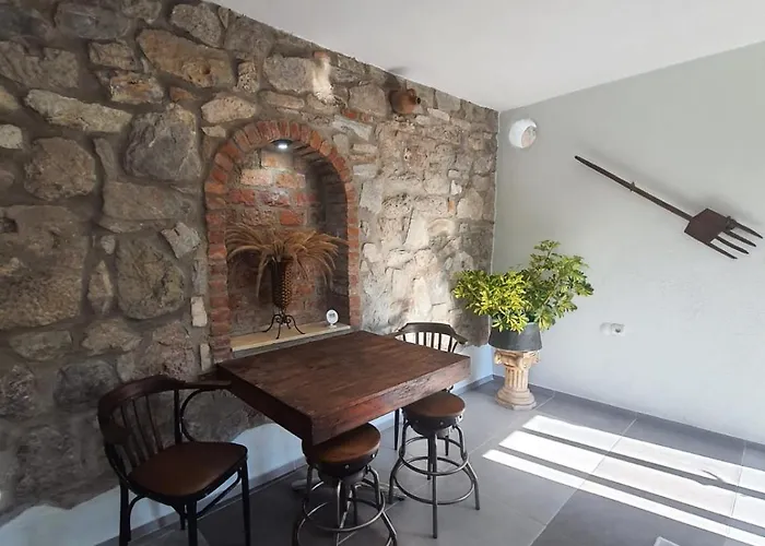 Karamese Tas Ev - Karamese Stone House * Selçuk