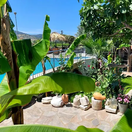 Karamese Tas Ev - Karamese Stone House سلجوك