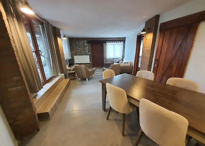 Karamese Tas Ev - Karamese Stone House בית נופש