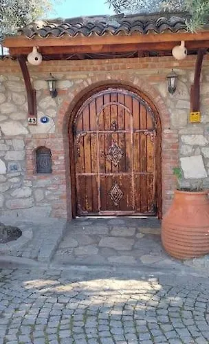 Karamese Tas Ev - Karamese Stone House סלצ'וק