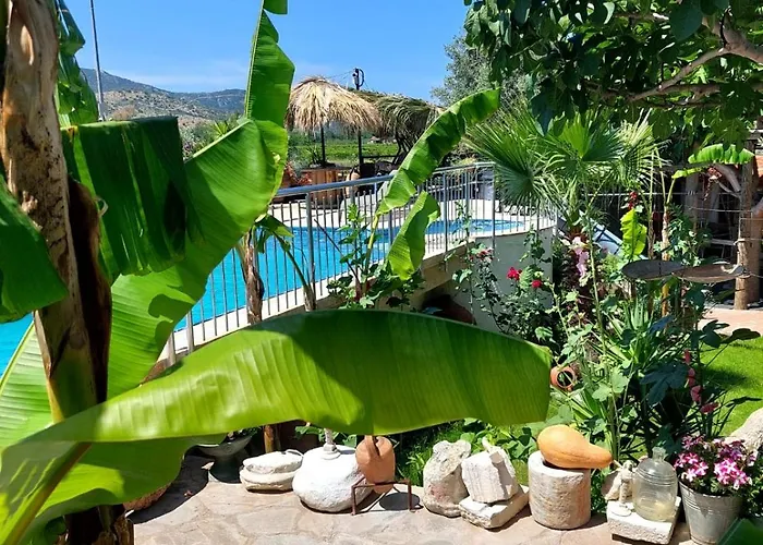 Karamese Tas Ev - Karamese Stone House סלצ'וק