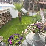 Karamese Tas Ev - Karamese Stone House Дом отдыха Сельчук
