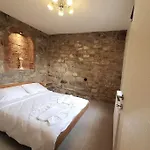 Karamese Tas Ev - Karamese Stone House Дом отдыха Сельчук