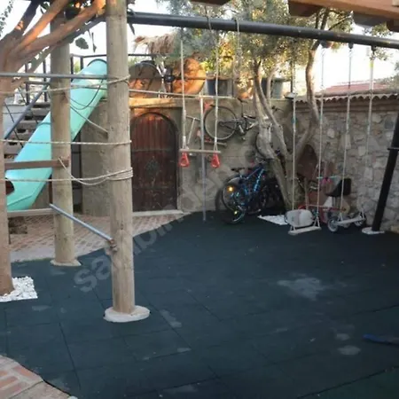 Karameşe Taş Ev - Karameşe Stone House