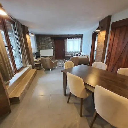 Karameşe Taş Ev - Karameşe Stone House Tatil Evi
