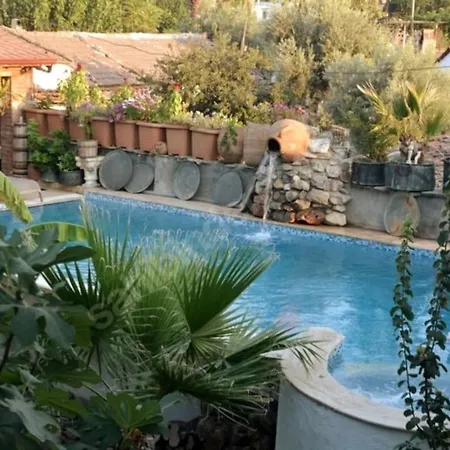 Karameşe Taş Ev - Karameşe Stone House Tatil Evi Selçuk