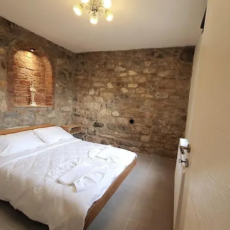 Karameşe Taş Ev - Karameşe Stone House Tatil Evi Selçuk